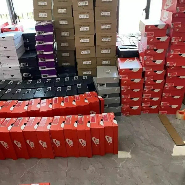 Authentic Nike Shoes Liquidation Pallet For Sale - Image 2
