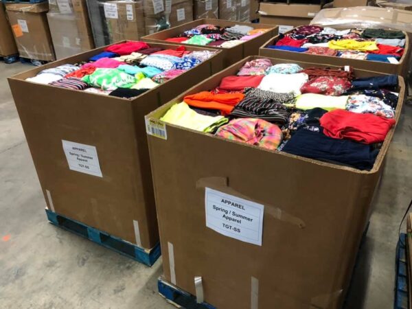 Female clothing pallet - Image 3