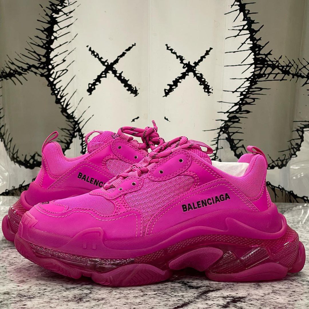 Balenciaga shoes pallets for sale - Image 3